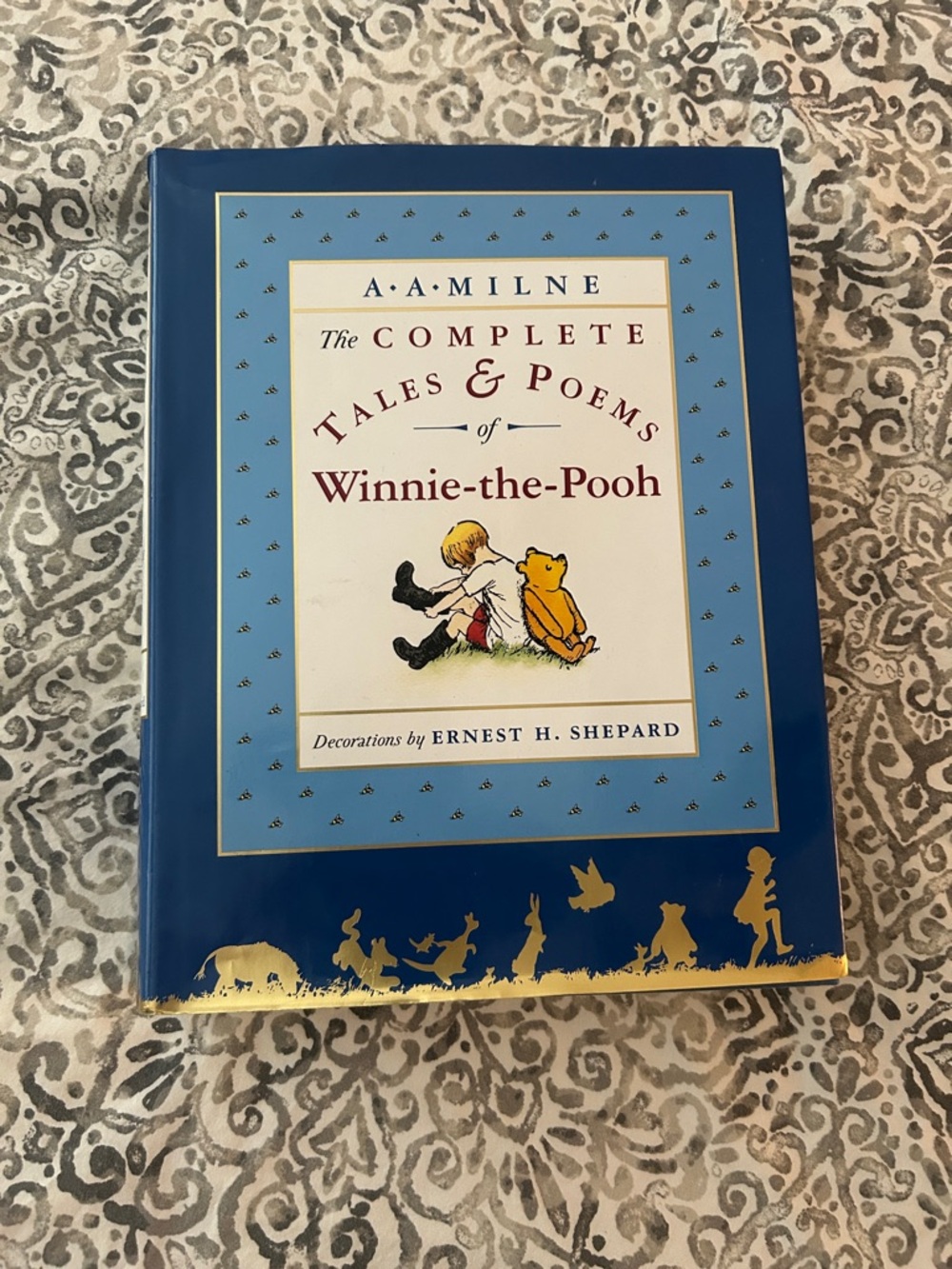 The Complete Tales & Poems of Winnie-the-Pooh - Blue Hardcover